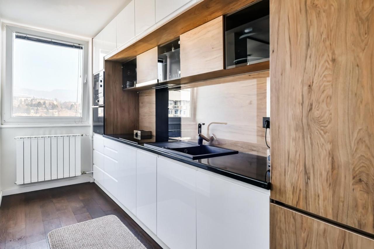 2 Bedroom Penthouse In City Center, Free Parking SJJ Exterior foto