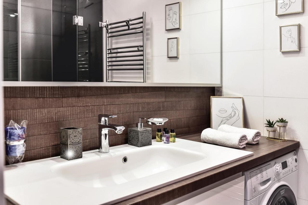 2 Bedroom Penthouse In City Center, Free Parking SJJ Exterior foto