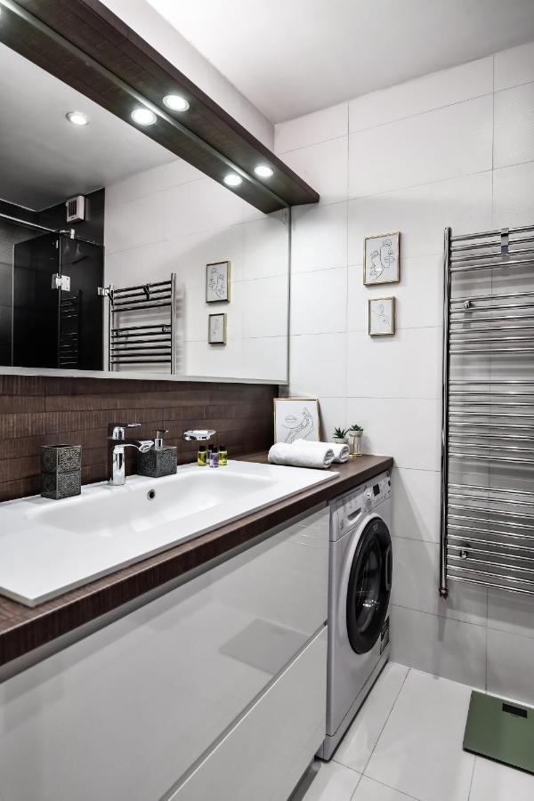 2 Bedroom Penthouse In City Center, Free Parking SJJ Exterior foto