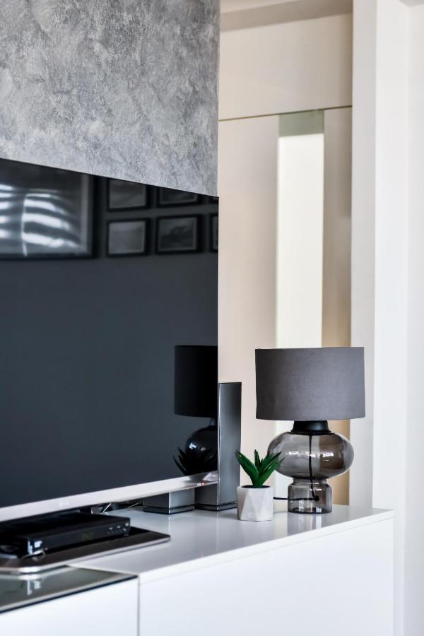 2 Bedroom Penthouse In City Center, Free Parking SJJ Exterior foto